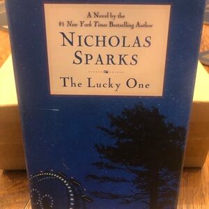 📚 2 for $10 📚 
Nicholas Sparks 'The Lucky One' Book